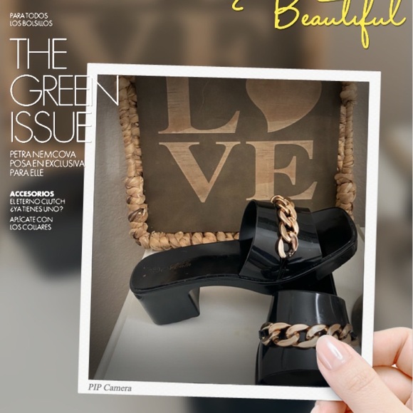 Black Patent Leather Look Slides/Mules w/Gorgeous Gold Chainlink Hardware Detail - Picture 12 of 16